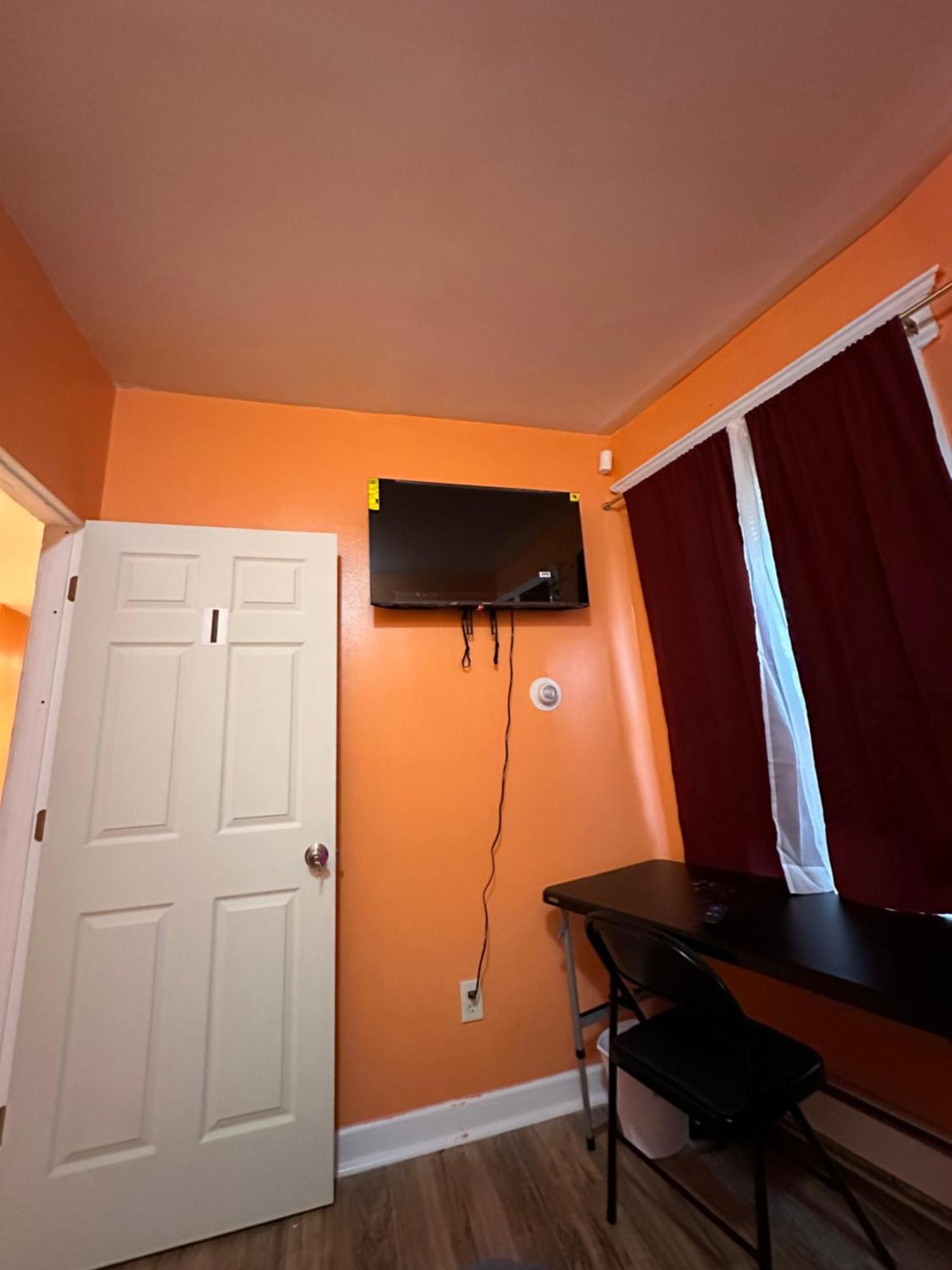 Fidellia Iron Room, Queen Bed Minutes From Newark Liberty International Airport And Newark Penn Station Eksteriør bilde